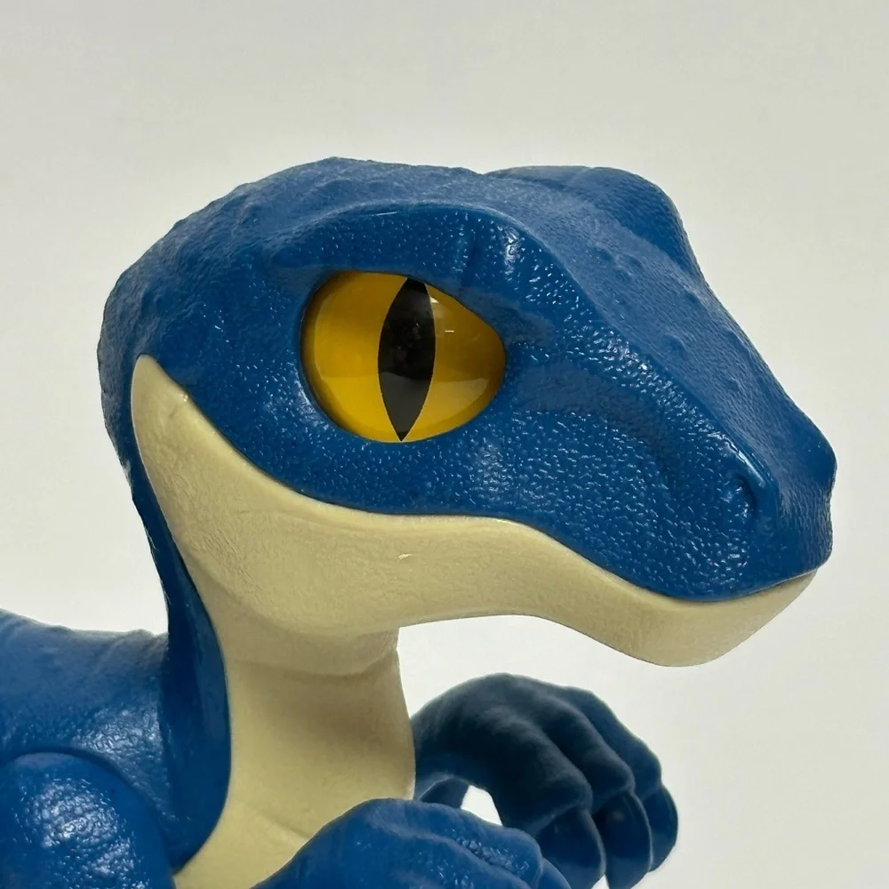 Imaginext Jurassic World Blue Raptor XL Dinosaur Action Figure Toy Fisher-Price